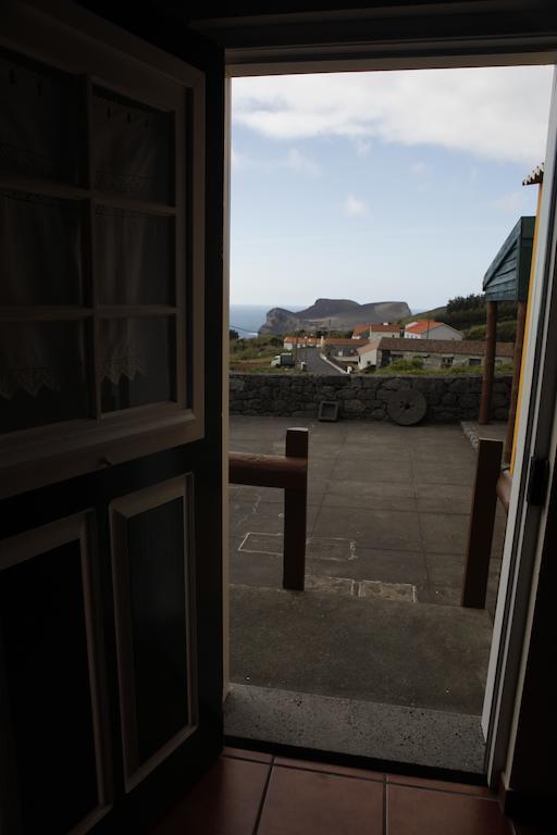 Casa Capelinhos Guest House Capelo Luaran gambar