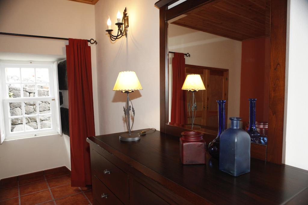 Casa Capelinhos Guest House Capelo Bilik gambar